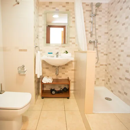 Apart Otel Ona Jardines Paraisol 2*
